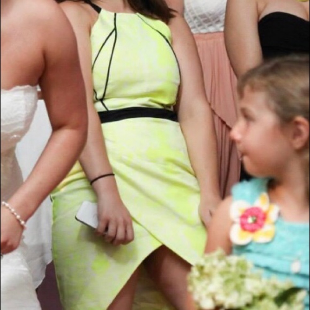 Highlighter Yellow tulip-hem dress